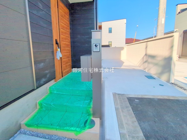 G00379264 神奈川県相模原市緑区二本松１丁目 新築一戸建て 4680万円 土地面積122.36m² (約37.01坪) 建物面積90.25m² (約27.30坪) 間取り３ＬＤＫ 築年月2025年08月(築１年以内)【外観7】