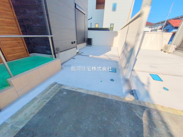 G00379264 神奈川県相模原市緑区二本松１丁目 新築一戸建て 4680万円 土地面積122.36m² (約37.01坪) 建物面積90.25m² (約27.30坪) 間取り３ＬＤＫ 築年月2025年08月(築１年以内)【外観13】