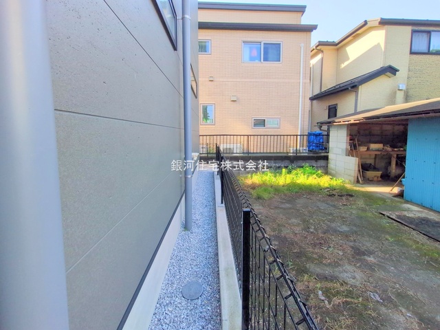 G00379264 神奈川県相模原市緑区二本松１丁目 新築一戸建て 4680万円 土地面積122.36m² (約37.01坪) 建物面積90.25m² (約27.30坪) 間取り３ＬＤＫ 築年月2025年08月(築１年以内)【外観18】