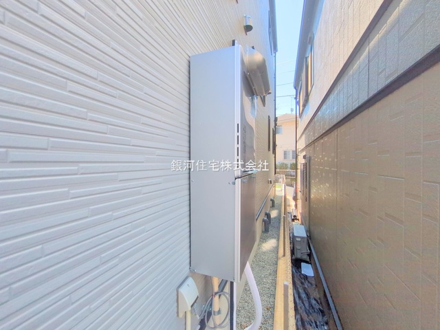 G00379290 神奈川県横浜市戸塚区名瀬町 新築一戸建て 5880万円 土地面積152.95m² (約46.26坪) 建物面積100.61m² (約30.43坪) 間取り４ＬＤＫ 築年月2025年07月(築１年以内)【外観11】