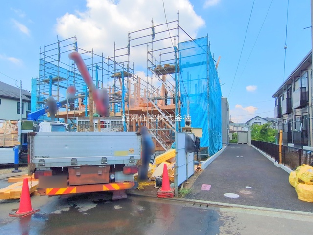 G00379291 東京都町田市小山町 新築一戸建て 4699万円 土地面積132.19m² (約39.98坪) 建物面積104.89m² (約31.72坪) 間取り３ＳＬＤＫ 築年月2025年09月【外観5】