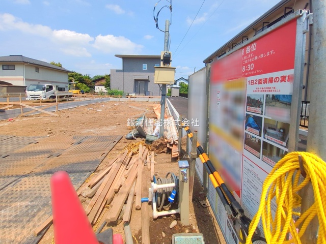 G00379291 東京都町田市小山町 新築一戸建て 4699万円 土地面積132.19m² (約39.98坪) 建物面積104.89m² (約31.72坪) 間取り３ＳＬＤＫ 築年月2025年09月【外観14】