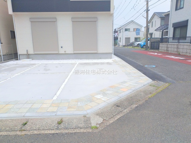 G00379420 神奈川県平塚市黒部丘 新築一戸建て 5380万円 土地面積142.25m² (約43.03坪) 建物面積101.01m² (約30.55坪) 間取り４ＬＤＫ 築年月2025年06月(築１年以内)【外観10】