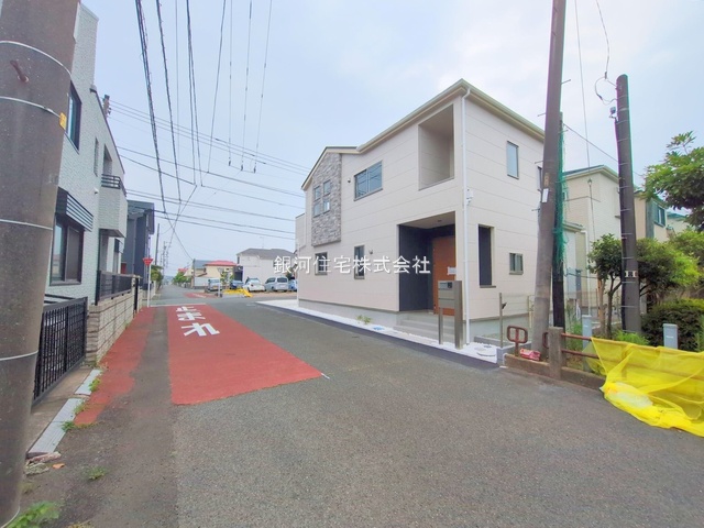 G00379420 神奈川県平塚市黒部丘 新築一戸建て 5380万円 土地面積142.25m² (約43.03坪) 建物面積101.01m² (約30.55坪) 間取り４ＬＤＫ 築年月2025年06月(築１年以内)【外観17】