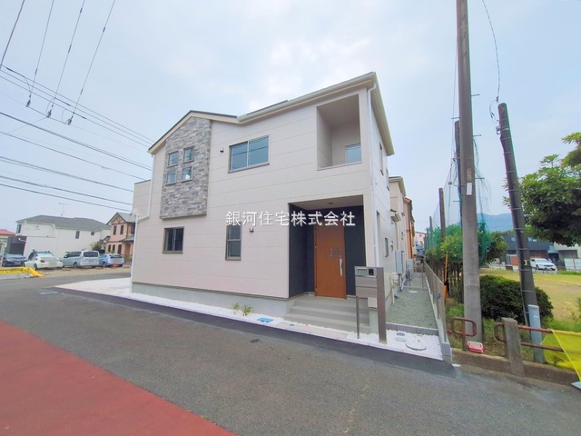 G00379420 神奈川県平塚市黒部丘 新築一戸建て 5380万円 土地面積142.25m² (約43.03坪) 建物面積101.01m² (約30.55坪) 間取り４ＬＤＫ 築年月2025年06月(築１年以内)【外観18】