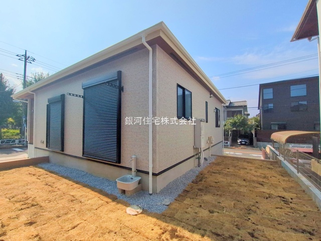 G00379421 東京都八王子市北野台３丁目 新築一戸建て 5390万円 土地面積221.41m² (約66.97坪) 建物面積96.79m² (約29.27坪) 間取り３ＬＤＫ 築年月2025年08月(築１年以内)【外観14】