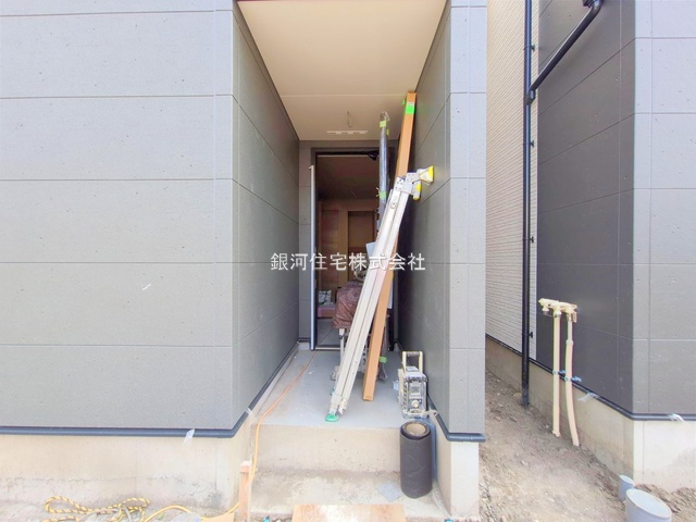 G00379502 神奈川県横浜市金沢区平潟町 新築一戸建て 3280万円 土地面積50.29m² (約15.21坪) 建物面積76.79m² (約23.22坪) 間取り３ＬＤＫ 築年月2025年07月(築１年以内)【外観7】