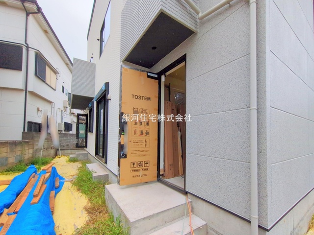 G00379513 東京都西東京市緑町２丁目 新築一戸建て 5180万円 土地面積107.19m² (約32.42坪) 建物面積85.68m² (約25.91坪) 間取り３ＬＤＫ 築年月2025年10月【外観5】