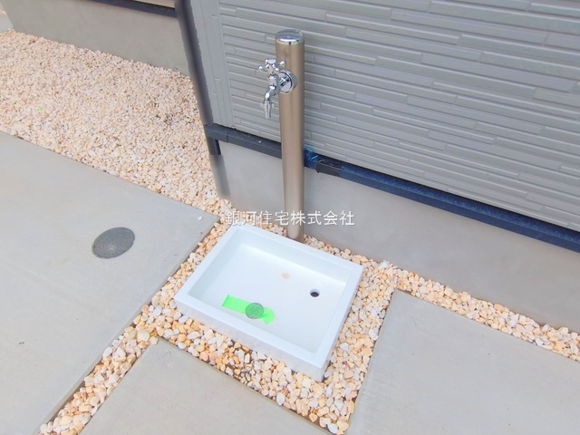 G00379554 神奈川県横浜市磯子区杉田８丁目 新築一戸建て 6080万円 土地面積174.17m² (約52.68坪) 建物面積113.85m² (約34.43坪) 間取り４ＬＤＫ 築年月2025年07月(築１年以内)【外観6】