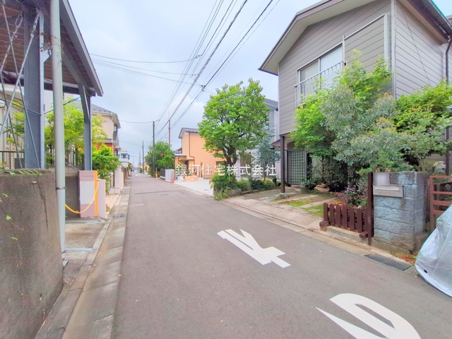 G00379554 神奈川県横浜市磯子区杉田８丁目 新築一戸建て 6080万円 土地面積174.17m² (約52.68坪) 建物面積113.85m² (約34.43坪) 間取り４ＬＤＫ 築年月2025年07月(築１年以内)【外観12】