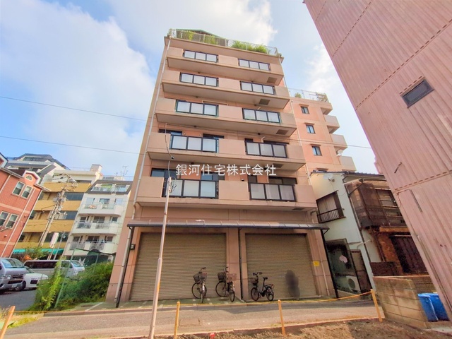 G00379571 東京都荒川区東日暮里４丁目 中古マンション 5998万円 専有面積65.05m² (約19.67坪) 間取り３ＬＤＫ 所在階2階 築年月1996年05月(築29年)【外観2】