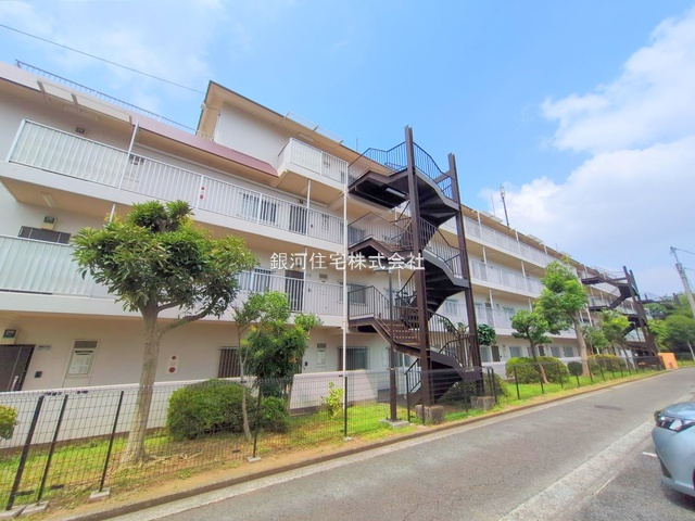 G00379604 神奈川県横浜市港南区港南１丁目 中古マンション 2780万円 専有面積73.23m² (約22.15坪) 間取り３ＬＤＫ 所在階1階 築年月1985年11月(築39年)【外観2】