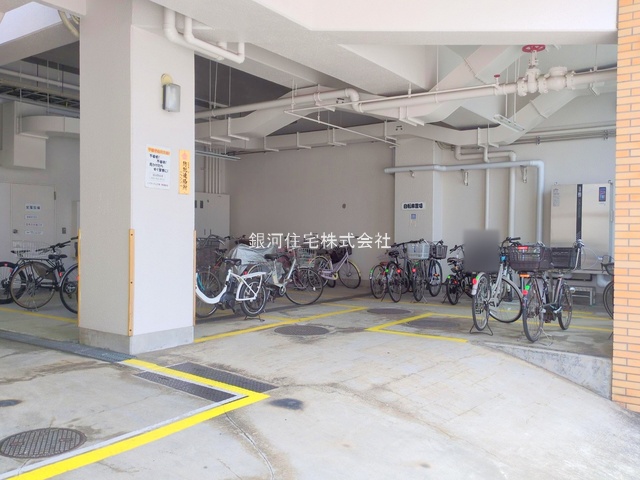 G00379604 神奈川県横浜市港南区港南１丁目 中古マンション 2780万円 専有面積73.23m² (約22.15坪) 間取り３ＬＤＫ 所在階1階 築年月1985年11月(築39年)【外観8】