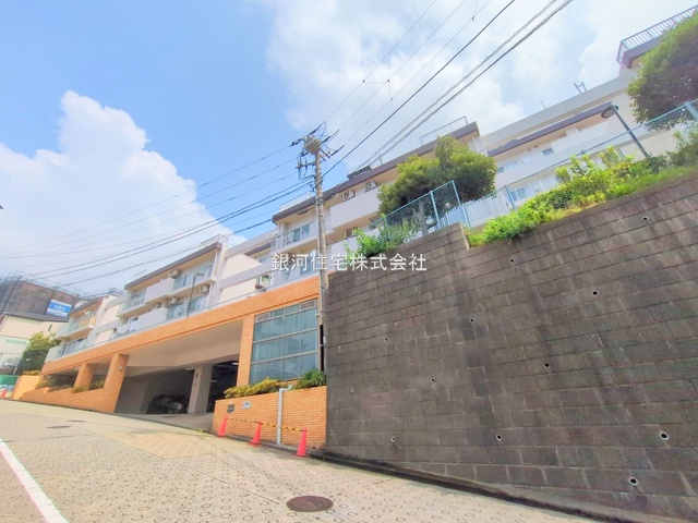 G00379604 神奈川県横浜市港南区港南１丁目 中古マンション 2780万円 専有面積73.23m² (約22.15坪) 間取り３ＬＤＫ 所在階1階 築年月1985年11月(築39年)【外観10】