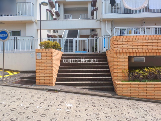 G00379604 神奈川県横浜市港南区港南１丁目 中古マンション 2780万円 専有面積73.23m² (約22.15坪) 間取り３ＬＤＫ 所在階1階 築年月1985年11月(築39年)【外観15】