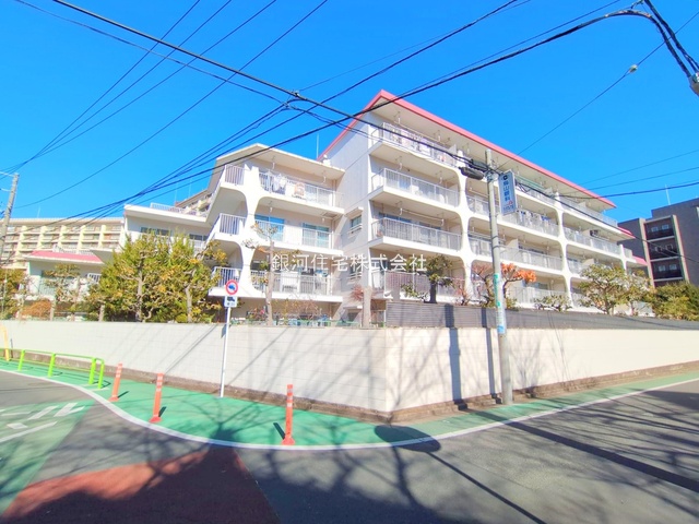 G00379620 東京都世田谷区南烏山２丁目 中古マンション 7299万円 専有面積107.03m² (約32.37坪) 間取り３ＬＤＫ 所在階3階 築年月1975年04月(築50年)【外観2】