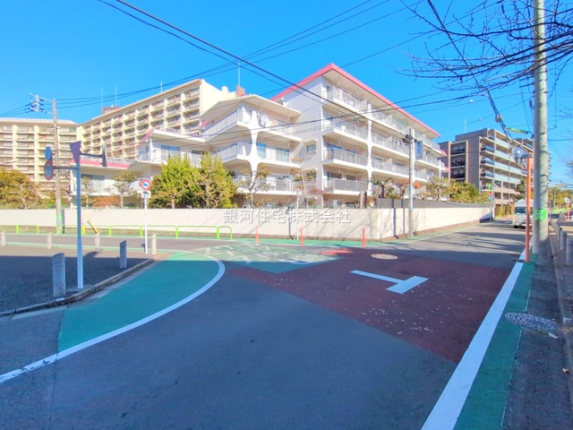 G00379620 東京都世田谷区南烏山２丁目 中古マンション 7299万円 専有面積107.03m² (約32.37坪) 間取り３ＬＤＫ 所在階3階 築年月1975年04月(築50年)【外観10】