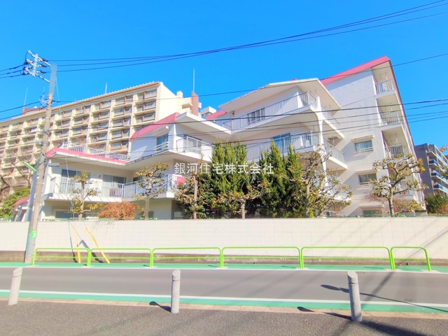 G00379620 東京都世田谷区南烏山２丁目 中古マンション 7299万円 専有面積107.03m² (約32.37坪) 間取り３ＬＤＫ 所在階3階 築年月1975年04月(築50年)【外観11】