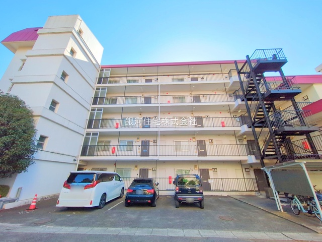 G00379620 東京都世田谷区南烏山２丁目 中古マンション 7299万円 専有面積107.03m² (約32.37坪) 間取り３ＬＤＫ 所在階3階 築年月1975年04月(築50年)【外観12】