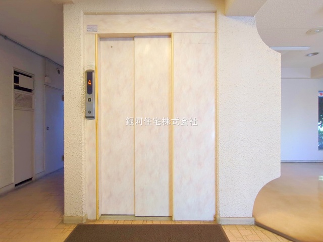 G00379620 東京都世田谷区南烏山２丁目 中古マンション 7299万円 専有面積107.03m² (約32.37坪) 間取り３ＬＤＫ 所在階3階 築年月1975年04月(築50年)【外観13】