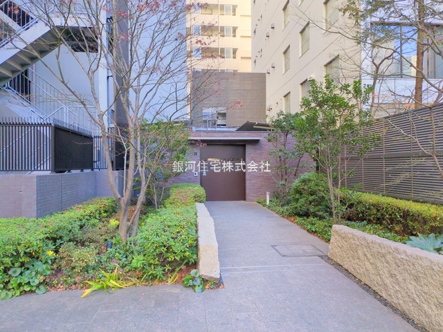 G00379630 東京都品川区西五反田３丁目 中古マンション 1億7999万円 専有面積61.57m² (約18.62坪) 間取り２ＬＤＫ 所在階11階 築年月2018年01月(築7年)【外観8】