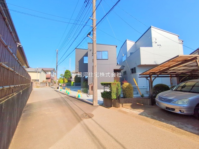 G00379657 千葉県八千代市勝田台４丁目 新築一戸建て 3280万円 土地面積106.14m² (約32.10坪) 建物面積91.70m² (約27.73坪) 間取り３ＬＤＫ 築年月2025年02月(築１年以内)【外観3】