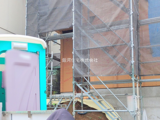 G00379662 神奈川県横浜市青葉区荏田町 新築一戸建て 6780万円 土地面積140.73m² (約42.57坪) 建物面積99.36m² (約30.05坪) 間取り３ＳＬＤＫ 築年月2025年09月【外観13】