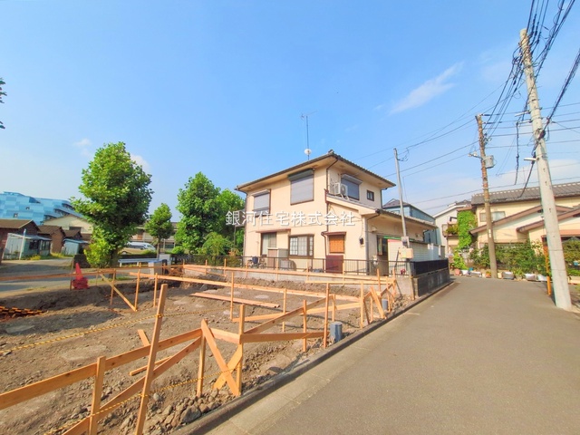 G00379664 神奈川県川崎市川崎区藤崎４丁目 新築一戸建て 5590万円 土地面積57.40m² (約17.36坪) 建物面積114.73m² (約34.70坪) 間取り３ＳＬＤＫ 築年月2025年11月【外観3】