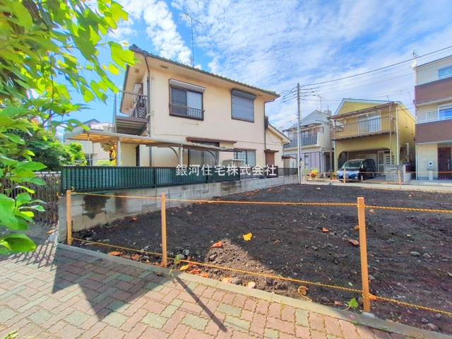 G00379664 神奈川県川崎市川崎区藤崎４丁目 新築一戸建て 5590万円 土地面積57.40m² (約17.36坪) 建物面積114.73m² (約34.70坪) 間取り３ＳＬＤＫ 築年月2025年11月【外観4】