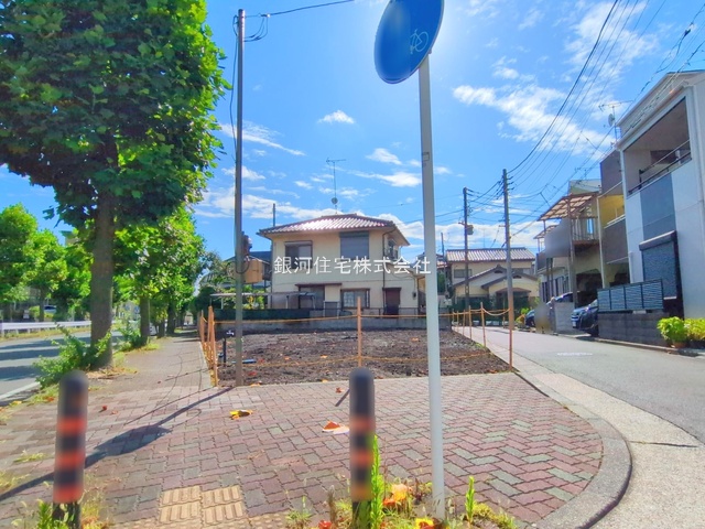 G00379666 神奈川県川崎市川崎区藤崎４丁目 新築一戸建て 5990万円 土地面積54.06m² (約16.35坪) 建物面積107.64m² (約32.56坪) 間取り３ＳＬＤＫ 築年月2025年11月【外観6】