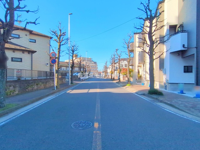 G00379666 神奈川県川崎市川崎区藤崎４丁目 新築一戸建て 4990万円 土地面積54.06m² (約16.35坪) 建物面積107.64m² (約32.56坪) 間取り３ＳＬＤＫ 築年月2025年11月(築１年以内)【外観14】