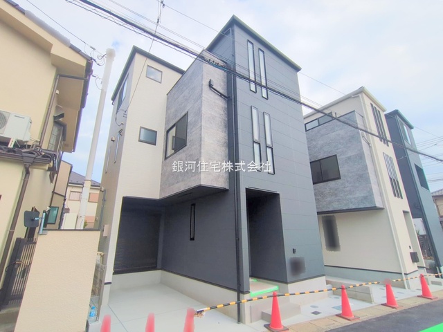 G00379668 埼玉県さいたま市北区宮原町４丁目 新築一戸建て 3899万円 土地面積58.43m² (約17.67坪) 建物面積97.50m² (約29.49坪) 間取り４ＬＤＫ 築年月2025年06月(築１年以内)【外観2】