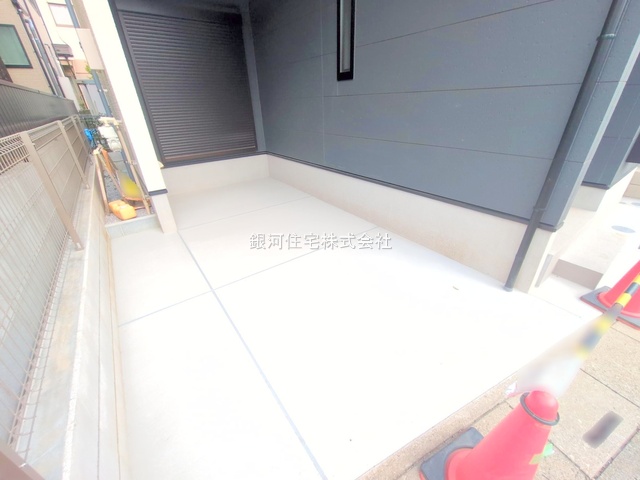 G00379668 埼玉県さいたま市北区宮原町４丁目 新築一戸建て 3899万円 土地面積58.43m² (約17.67坪) 建物面積97.50m² (約29.49坪) 間取り４ＬＤＫ 築年月2025年06月(築１年以内)【外観8】