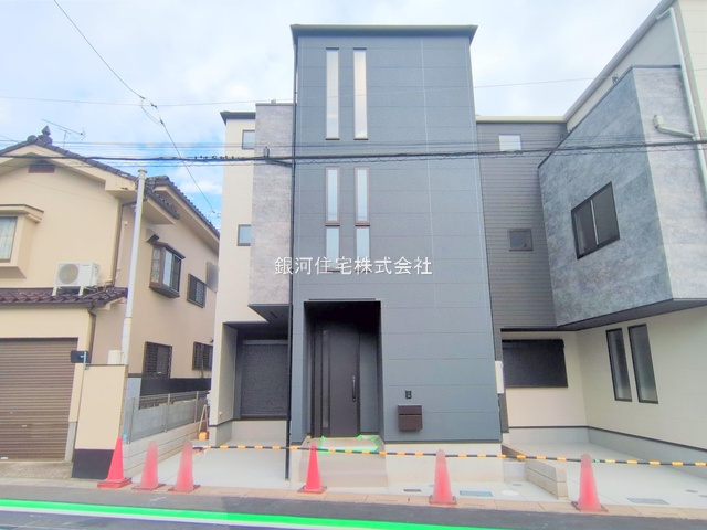 G00379668 埼玉県さいたま市北区宮原町４丁目 新築一戸建て 3899万円 土地面積58.43m² (約17.67坪) 建物面積97.50m² (約29.49坪) 間取り４ＬＤＫ 築年月2025年06月(築１年以内)【外観11】