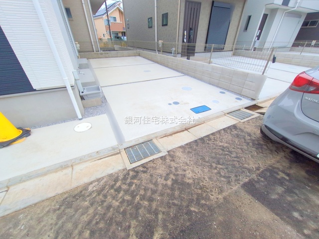 G00379676 東京都府中市南町２丁目 新築一戸建て 5680万円 土地面積110.05m² (約33.29坪) 建物面積86.53m² (約26.17坪) 間取り４ＬＤＫ 築年月2025年07月(築１年以内)【外観8】
