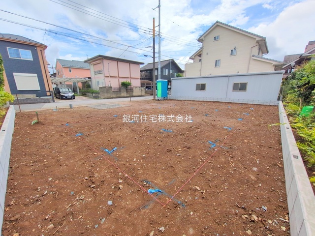 G00379679 埼玉県蓮田市緑町１丁目 新築一戸建て 4899万円 土地面積205.11m² (約62.04坪) 建物面積106.51m² (約32.21坪) 間取り４ＬＤＫ 築年月2025年10月【外観14】