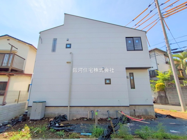 G00379682 埼玉県さいたま市大宮区堀の内町３丁目 新築一戸建て 5199万円 土地面積114.85m² (約34.74坪) 建物面積87.05m² (約26.33坪) 間取り４ＬＤＫ 築年月2025年08月(築１年以内)【外観4】