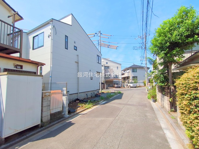 G00379682 埼玉県さいたま市大宮区堀の内町３丁目 新築一戸建て 5199万円 土地面積114.85m² (約34.74坪) 建物面積87.05m² (約26.33坪) 間取り４ＬＤＫ 築年月2025年08月(築１年以内)【外観9】