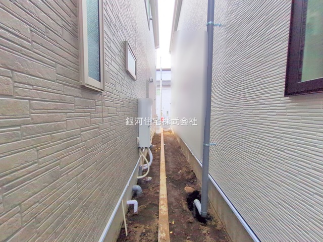 G00379690 神奈川県相模原市中央区上溝 新築一戸建て 3050万円 土地面積82.53m² (約24.96坪) 建物面積82.61m² (約24.98坪) 間取り２ＳＬＤＫ 築年月2025年09月【外観12】