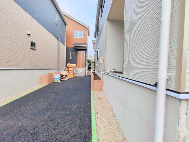 G00379692 神奈川県相模原市中央区上溝 新築一戸建て 2780万円 土地面積95.48m² (約28.88坪) 建物面積76.94m² (約23.27坪) 間取り３ＬＤＫ 築年月2025年09月【外観9】