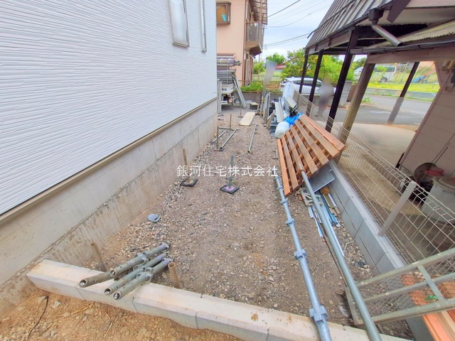 G00379696 東京都八王子市川口町 新築一戸建て 2680万円 土地面積132.42m² (約40.05坪) 建物面積94.77m² (約28.66坪) 間取り３ＬＤＫ 築年月2025年09月【外観11】