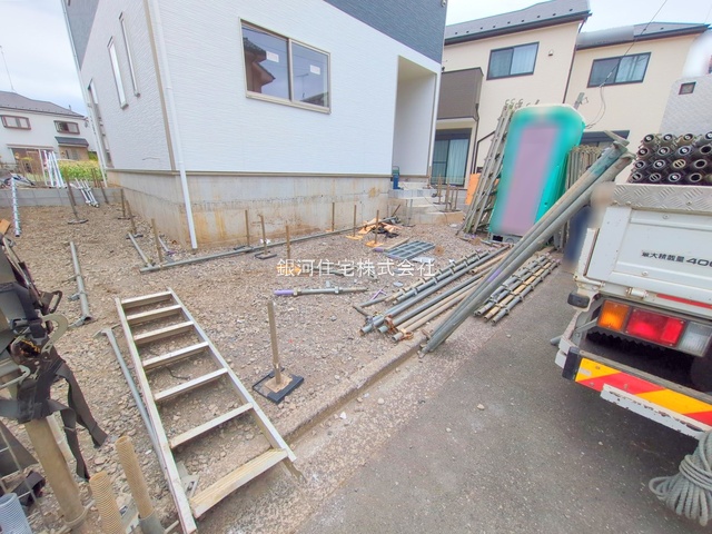 G00379696 東京都八王子市川口町 新築一戸建て 2680万円 土地面積132.42m² (約40.05坪) 建物面積94.77m² (約28.66坪) 間取り３ＬＤＫ 築年月2025年09月【外観15】