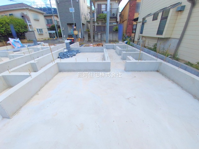 G00379726 東京都三鷹市牟礼６丁目 新築一戸建て 6480万円 土地面積71.31m² (約21.57坪) 建物面積119.01m² (約36.00坪) 間取り３ＬＤＫ 築年月2025年10月【外観10】