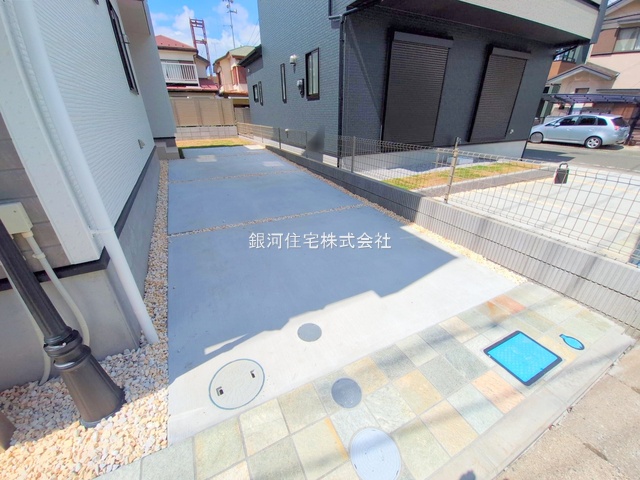 G00379748 神奈川県相模原市中央区淵野辺本町４丁目 新築一戸建て 4680万円 土地面積138.07m² (約41.76坪) 建物面積99.46m² (約30.08坪) 間取り４ＬＤＫ 築年月2025年07月(築１年以内)【外観6】