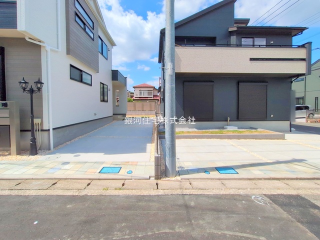 G00379748 神奈川県相模原市中央区淵野辺本町４丁目 新築一戸建て 4680万円 土地面積138.07m² (約41.76坪) 建物面積99.46m² (約30.08坪) 間取り４ＬＤＫ 築年月2025年07月(築１年以内)【外観12】