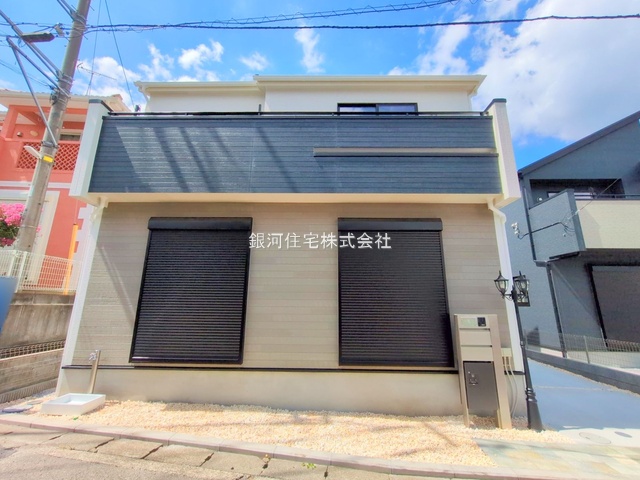 G00379748 神奈川県相模原市中央区淵野辺本町４丁目 新築一戸建て 4680万円 土地面積138.07m² (約41.76坪) 建物面積99.46m² (約30.08坪) 間取り４ＬＤＫ 築年月2025年07月(築１年以内)【外観14】
