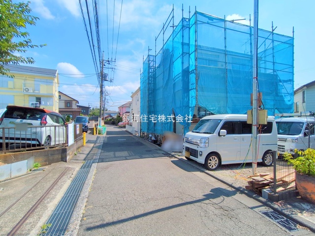 G00379764 神奈川県横浜市旭区南本宿町 新築一戸建て 6798万円 土地面積133.67m² (約40.43坪) 建物面積99.36m² (約30.05坪) 間取り４ＬＤＫ 築年月2025年09月【外観3】