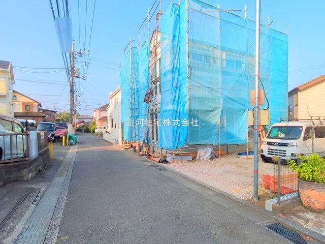 G00379764 神奈川県横浜市旭区南本宿町 新築一戸建て 6798万円 土地面積133.67m² (約40.43坪) 建物面積99.36m² (約30.05坪) 間取り４ＬＤＫ 築年月2025年09月【外観6】