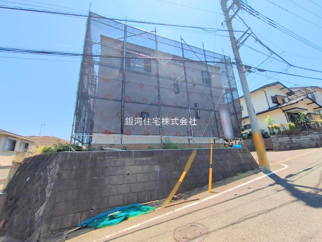G00379765 神奈川県海老名市国分南４丁目 新築一戸建て 6198万円 土地面積124.64m² (約37.70坪) 建物面積99.36m² (約30.05坪) 間取り４ＬＤＫ 築年月2025年09月【外観8】