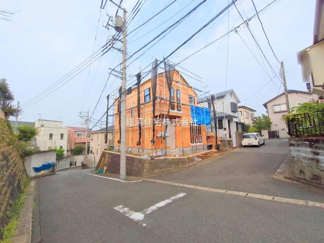 G00379765 神奈川県海老名市国分南４丁目 新築一戸建て 6198万円 土地面積124.64m² (約37.70坪) 建物面積99.36m² (約30.05坪) 間取り４ＬＤＫ 築年月2025年09月【外観12】